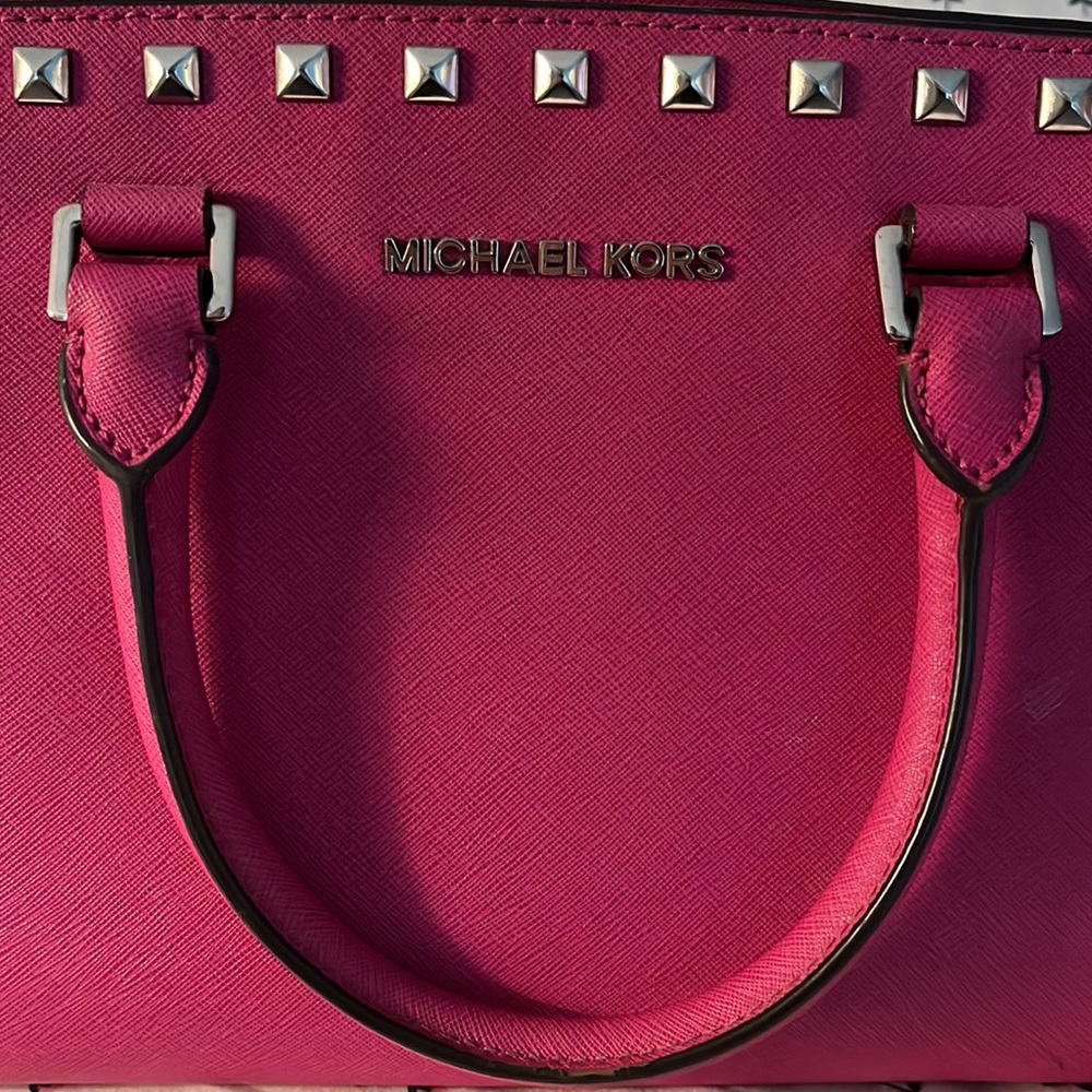 Michael Kors vintage pink studded handbag - Picture 3 of 12